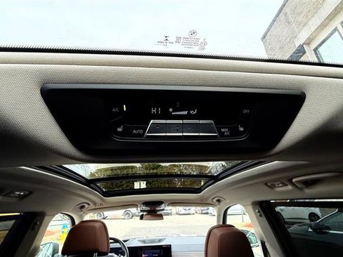 Used 2023 BMW X7 xDrive40i w/ Premium Package image 34