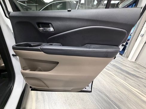 Used 2020 Honda Pilot Touring image 49