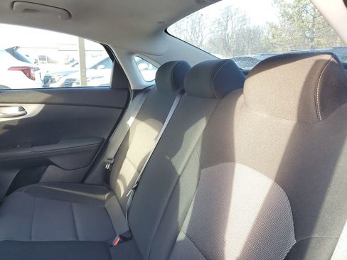 Certified 2024 Kia Forte LXS w/ LXS Technology Package image 25