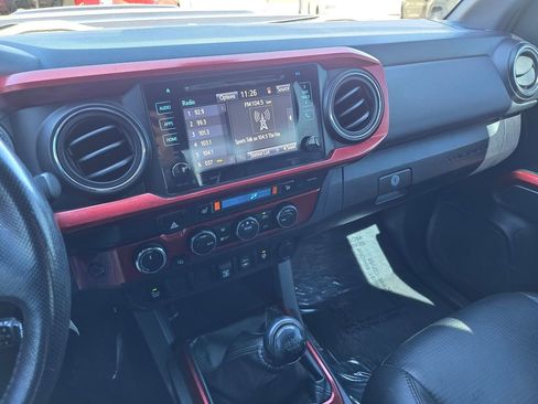 Used 2019 Toyota Tacoma SR image 26