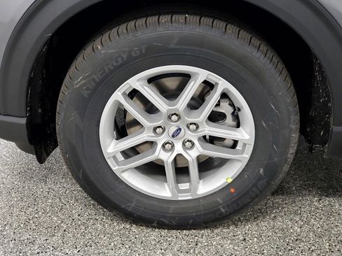 New 2026 Ford Explorer Active image 8