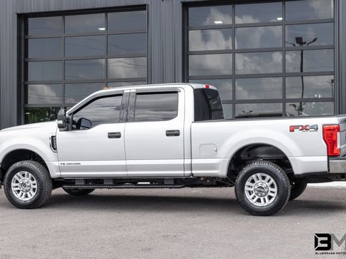 Used 2019 Ford F250 XLT w/ XLT Value Package AWD/4WD image 5