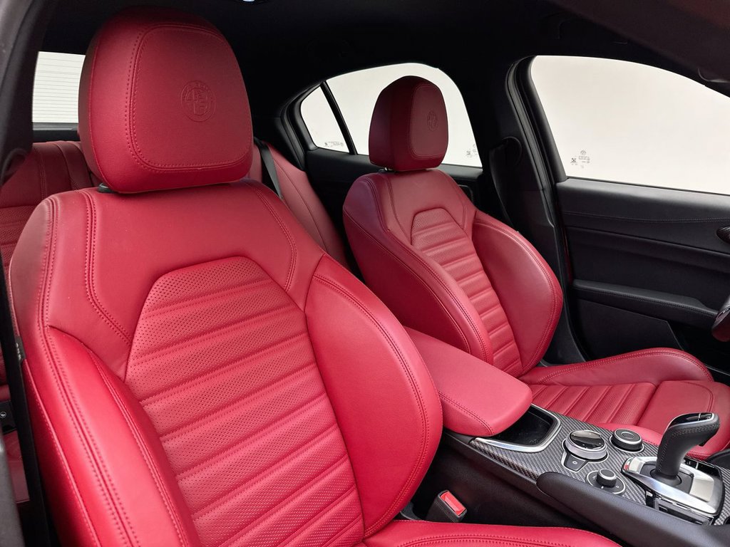 Used 2024 Alfa Romeo Giulia Quadrifoglio RWD image 18