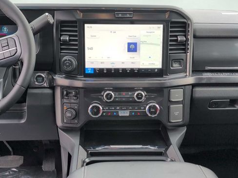 New 2026 Ford F250 Lariat w/ Black Appearance Package AWD/4WD image 25