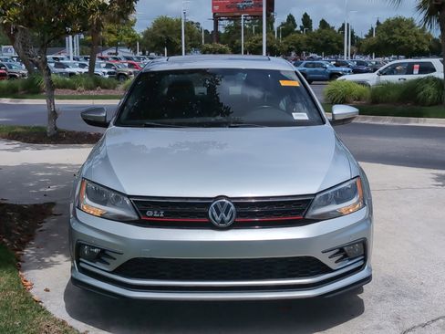 Used 2016 Volkswagen Jetta GLI SE FWD image 3
