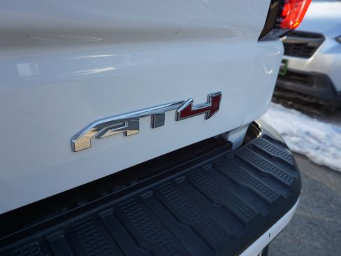 Used 2019 GMC Sierra 1500 AT4 w/ AT4 Premium Package image 9