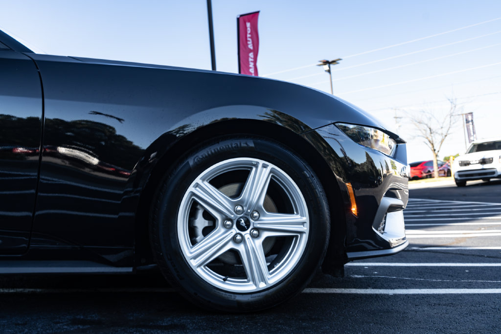 Used 2026 Ford Mustang Premium RWD image 8