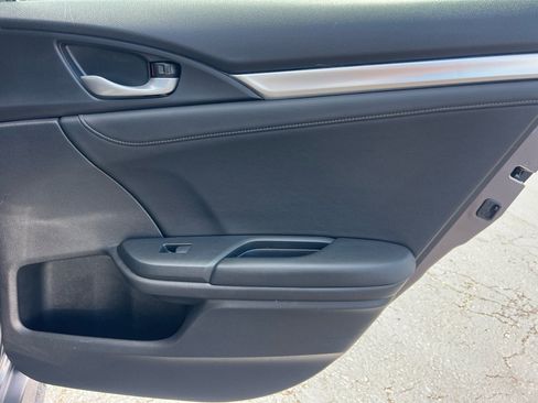 Used 2017 Honda Civic EX-L image 16