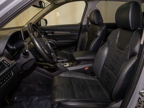 Used 2022 Kia Telluride SX w/ SX Prestige Package image 13