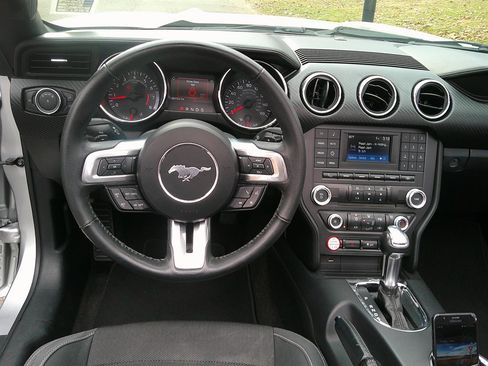 Used 2015 Ford Mustang Convertible w/ Equipment Group 051A image 25