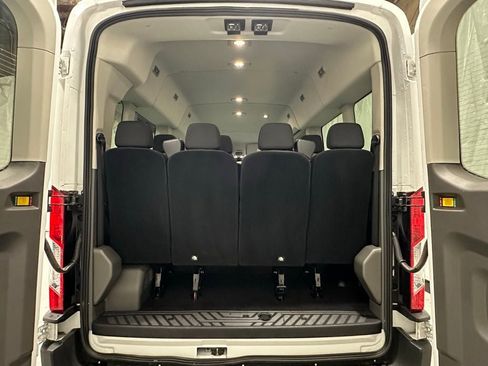 Used 2024 Ford Transit 350 XLT image 38
