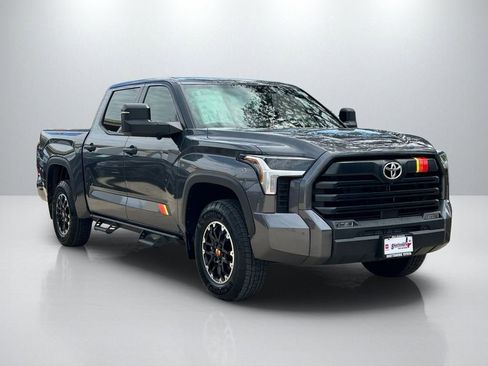 New 2026 Toyota Tundra SR5 AWD/4WD image 3