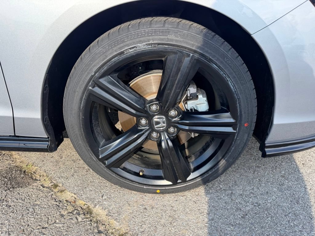 Used 2024 Honda Accord Sport image 6