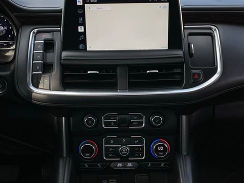 Used 2022 Chevrolet Tahoe Z71 image 17