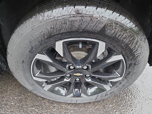 Used 2023 Chevrolet TrailBlazer LT w/ Convenience Package FWD image 11