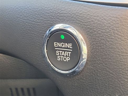 Used 2020 Ford Edge SEL w/ Convenience Package image 26