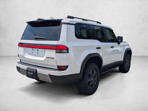 Used 2025 Lexus GX 550 AWD/4WD image 5