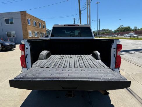 Used 2021 Chevrolet Silverado 2500 Custom w/ Custom Value Package AWD/4WD image 14
