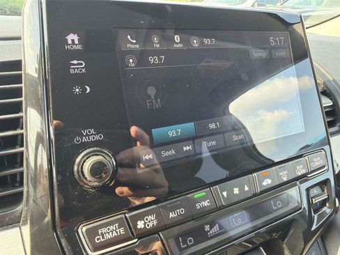 Used 2018 Honda Odyssey EX-L image 16
