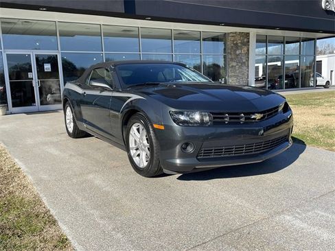 Used 2015 Chevrolet Camaro LT image 1