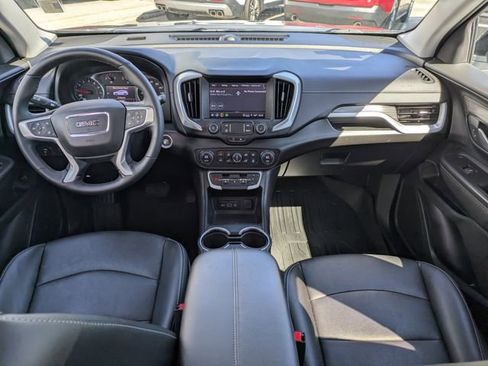 Used 2023 GMC Terrain SLT w/ Elevation Edition image 15