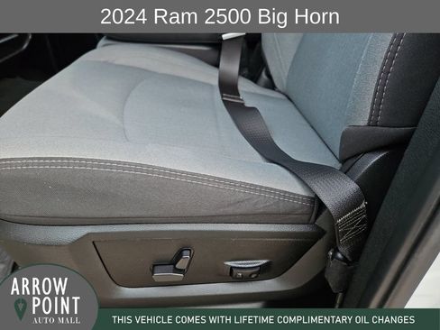 Used 2024 RAM 2500 Big Horn AWD/4WD image 23