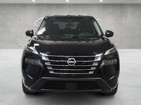 Used 2025 Nissan Rogue S FWD image 18