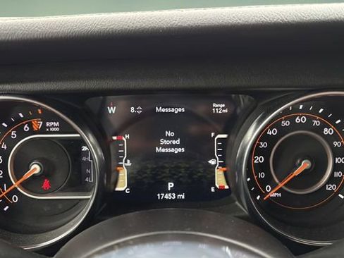 Used 2023 Jeep Gladiator Overland w/ Popular Equipment Package image 11