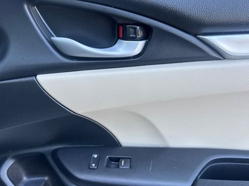 Used 2018 Honda Civic LX image 17