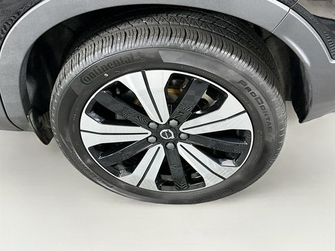 Used 2023 Volvo C40 Recharge Core AWD/4WD image 11