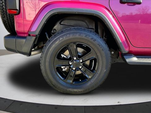 Certified 2022 Jeep Wrangler Unlimited Sahara image 36