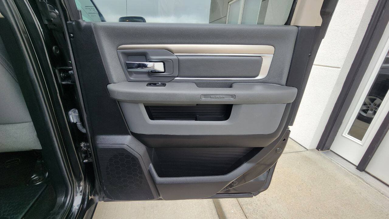 Used 2016 RAM 1500 Outdoorsman AWD/4WD image 23