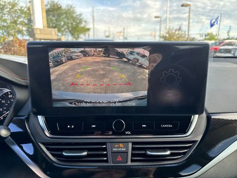 New 2025 Nissan Altima 2.5 SR image 19