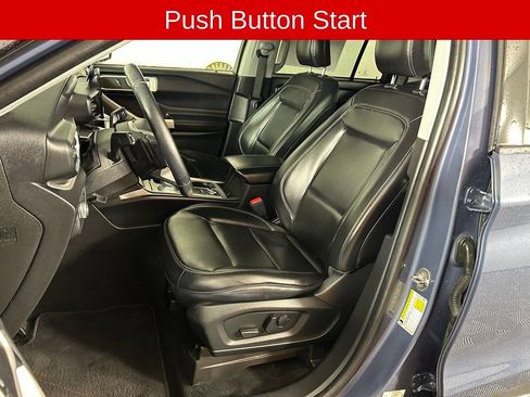 Used 2021 Ford Explorer XLT w/ Equipment Group 202A AWD/4WD image 11