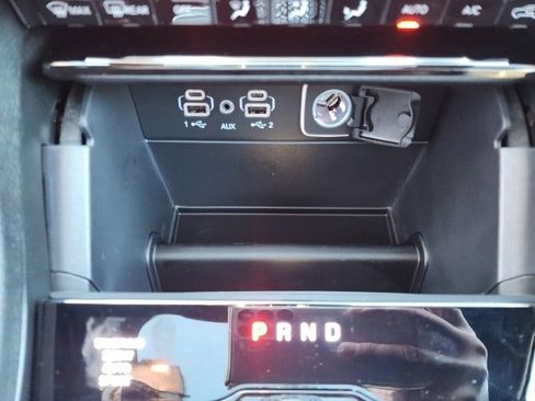 New 2025 Jeep Grand Cherokee Limited image 9