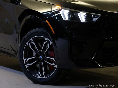 New 2026 BMW X2 xDrive28i AWD/4WD image 3