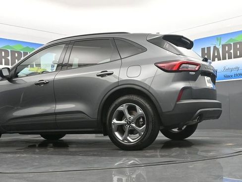 Used 2025 Ford Escape ST-Line image 21