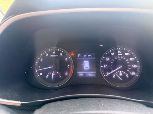 Used 2019 Hyundai Tucson Value FWD image 15