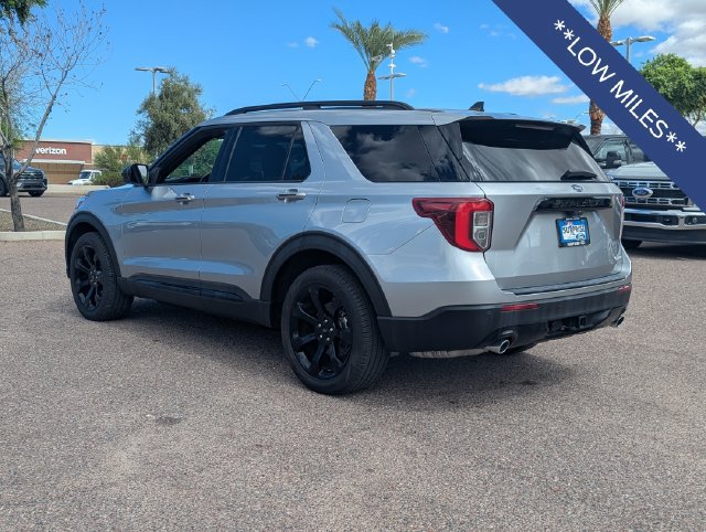 Used 2024 Ford Explorer ST-Line w/ Class IV Trailer Tow Package AWD/4WD image 5