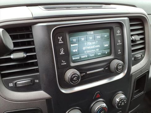 Used 2017 RAM 3500 Tradesman w/ Chrome Appearance Group image 21