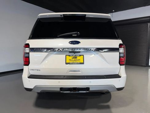 Used 2018 Ford Expedition Limited w/ Equipment Group 301A AWD/4WD image 5