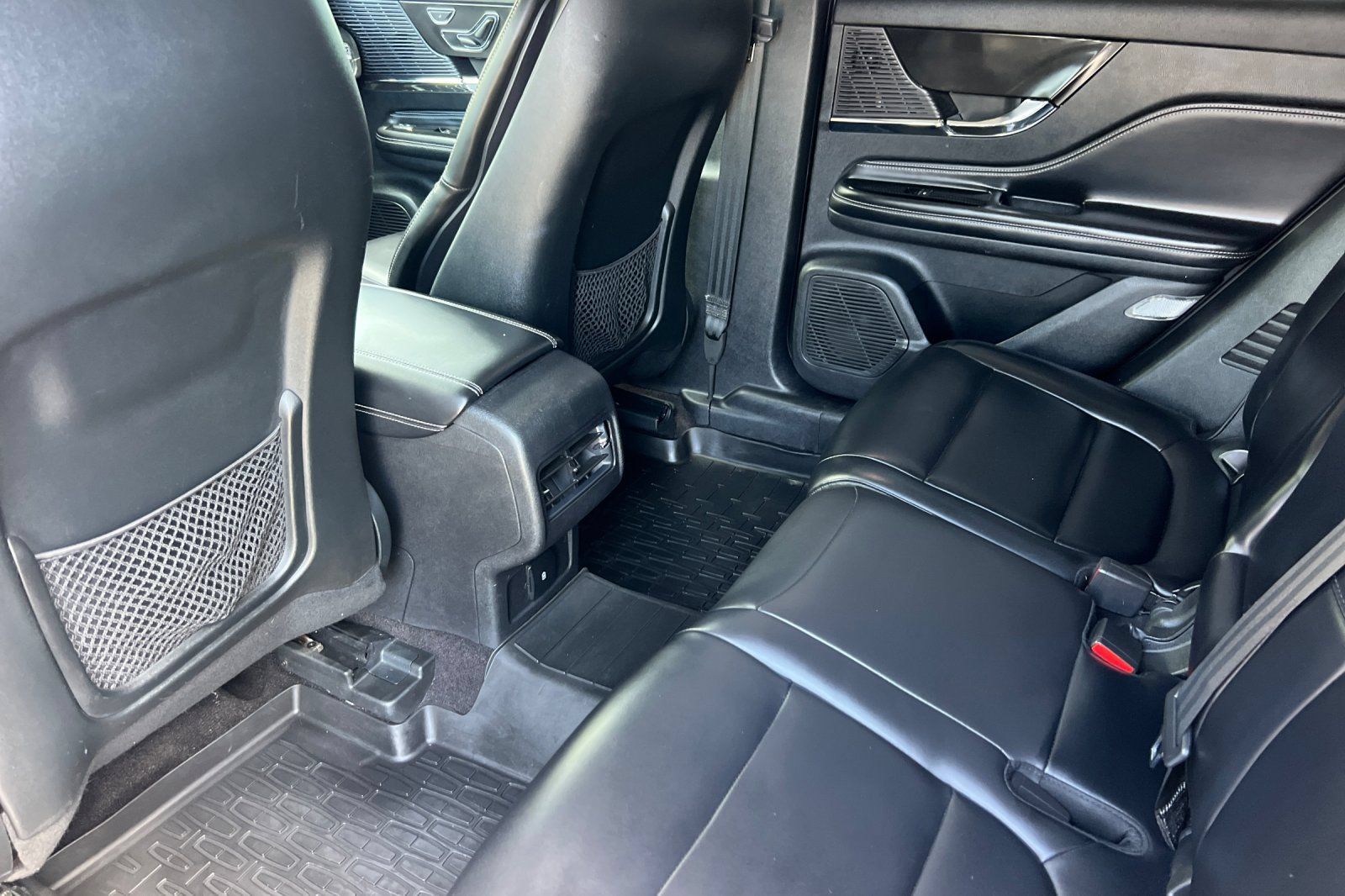 Used 2022 Lincoln Corsair FWD image 12