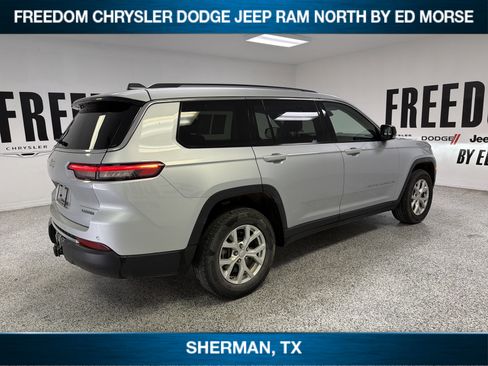 Used 2023 Jeep Grand Cherokee L Limited RWD image 4