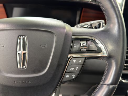 Used 2024 Lincoln Navigator Premiere AWD/4WD image 14