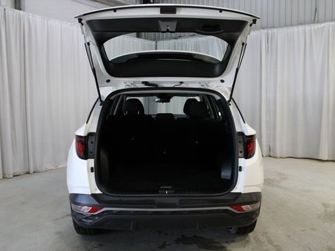 Used 2023 Hyundai Tucson SE image 7