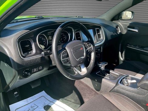 Used 2017 Dodge Charger SXT w/ Rallye Group RWD image 16