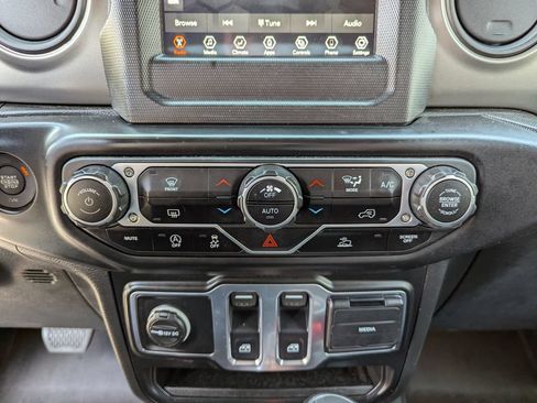 Used 2023 Jeep Wrangler Sport AWD/4WD image 22
