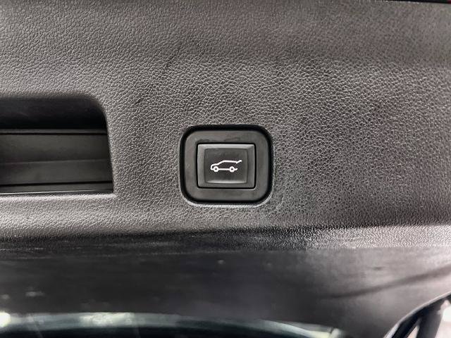 Used 2025 Chevrolet Traverse LT FWD image 25