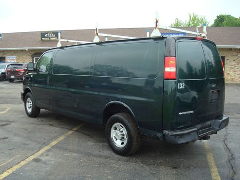 Used 2008 Chevrolet Express 3500 3500 3dr Extended Cargo Van image 7