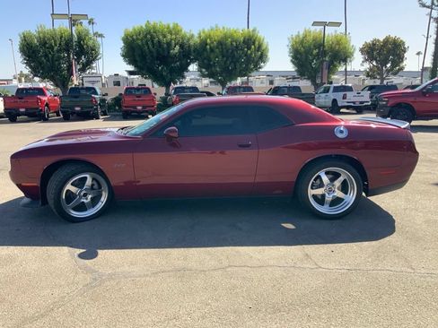Used 2023 Dodge Challenger R/T RWD image 4